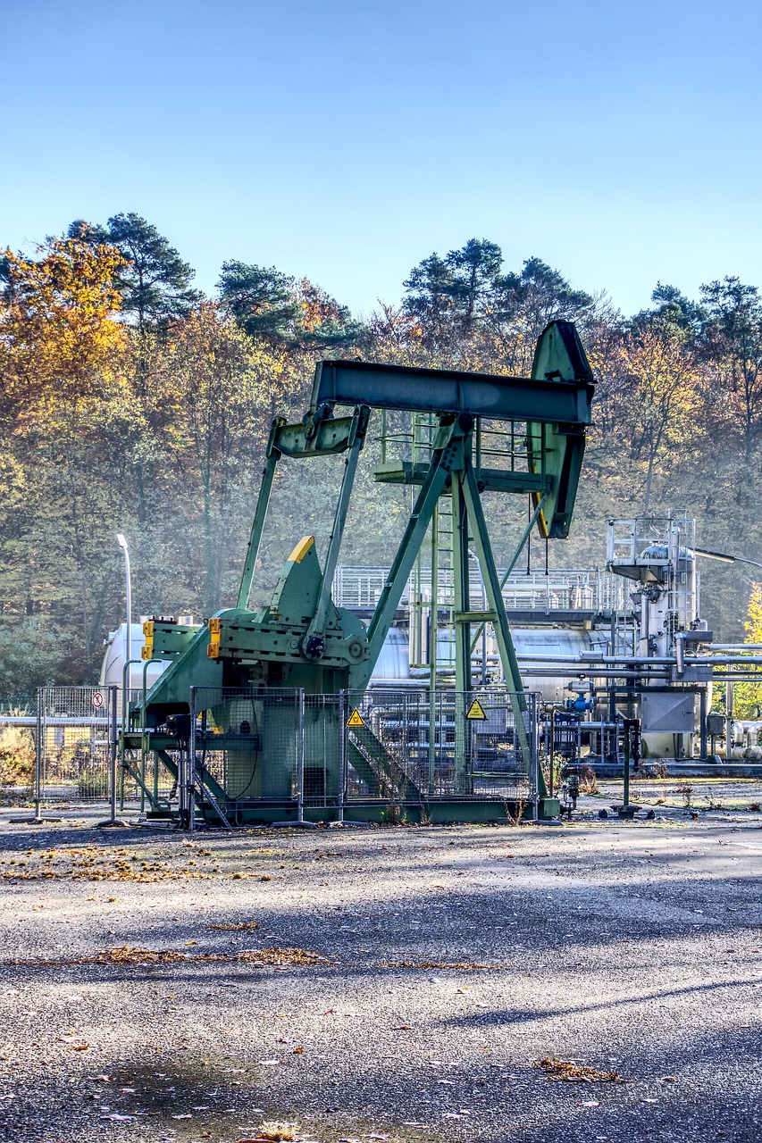 ölpferd, oil pump, support financially, crude oil, fuel, industry, oil, energy, power, equipment, technology, oilfield, environment, hdr, high dynamic range, contrast, crude oil, crude oil, crude oil, crude oil, crude oil, oilfield
